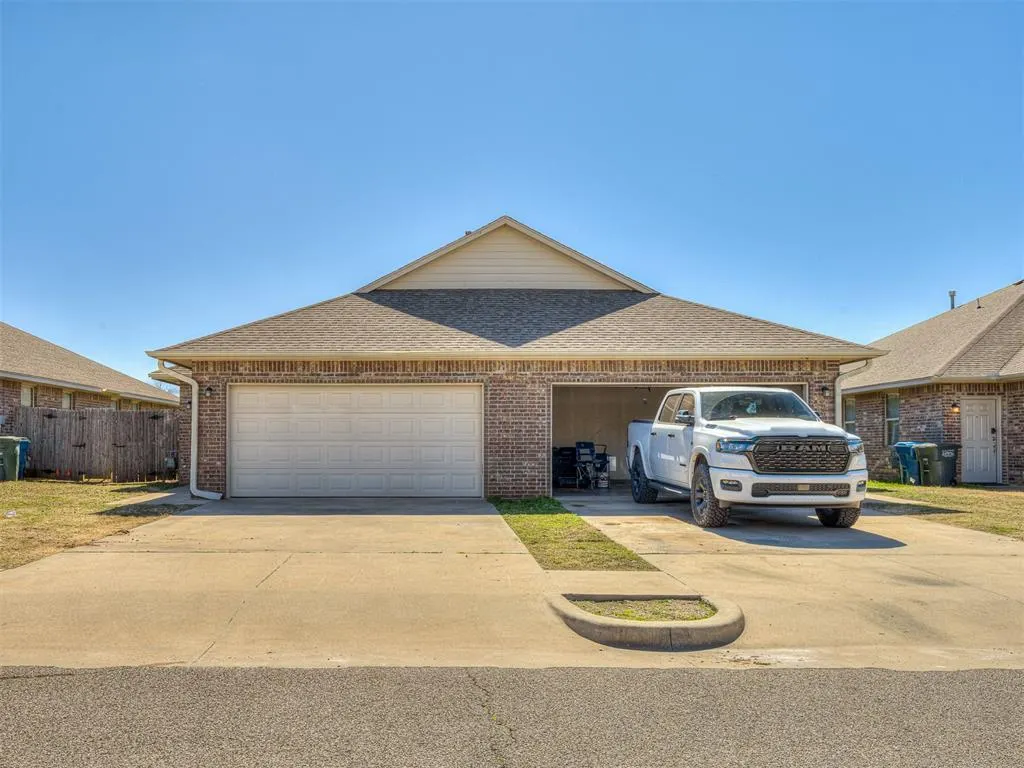 Front exterior — 112 Ashley Drive, Edmond, OK 73003
