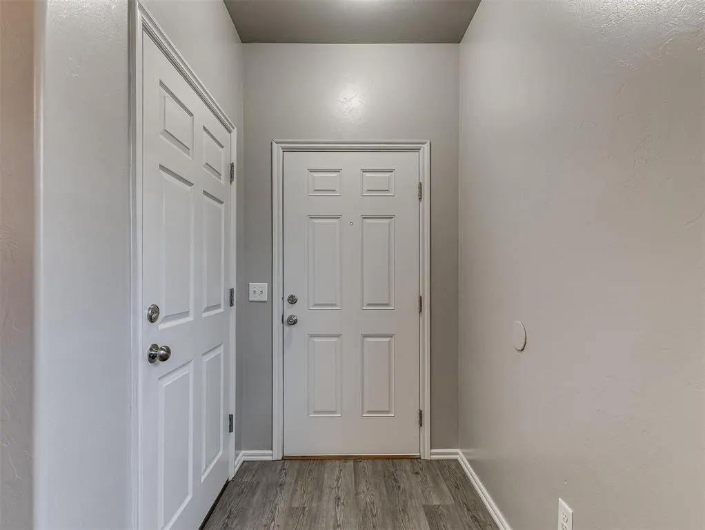 Photo 6 — 112 Ashley Drive, Edmond, OK 73003