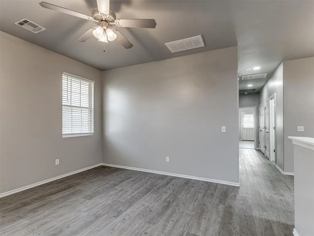 Photo 7 — 112 Ashley Drive, Edmond, OK 73003