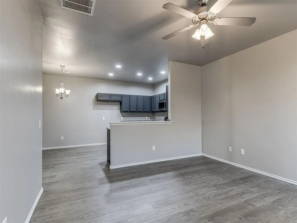 Photo 9 — 112 Ashley Drive, Edmond, OK 73003