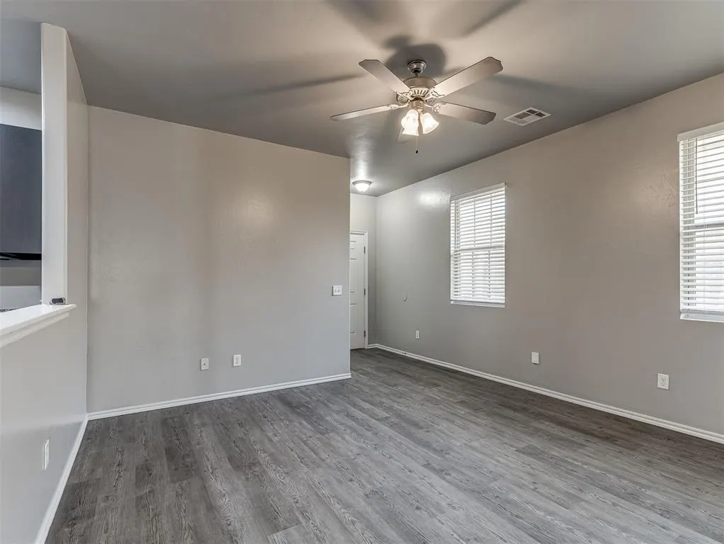 Photo 11 — 112 Ashley Drive, Edmond, OK 73003