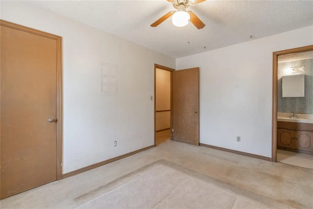 Photo 12 — 5920 N College Street, Oklahoma City, OK 73122