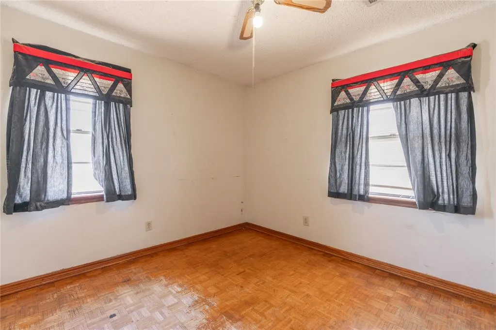 Photo 15 — 5920 N College Street, Oklahoma City, OK 73122