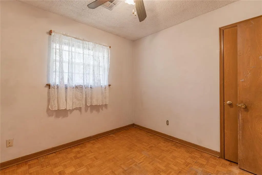 Photo 21 — 5920 N College Street, Oklahoma City, OK 73122