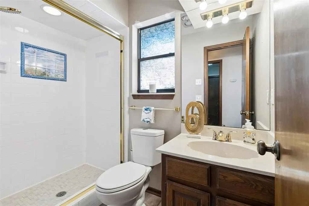 Photo 34 — 9709 Lakeshore Drive, Oklahoma City, OK 73120
