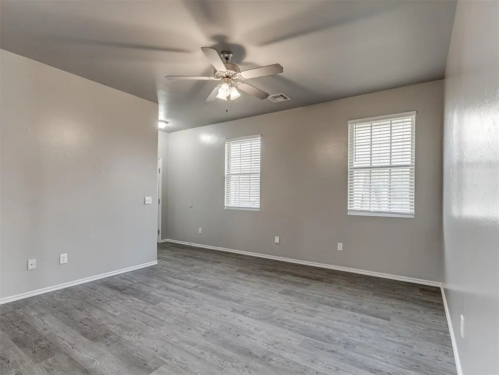 Photo 12 — 114 Ashley Drive, Edmond, OK 73003