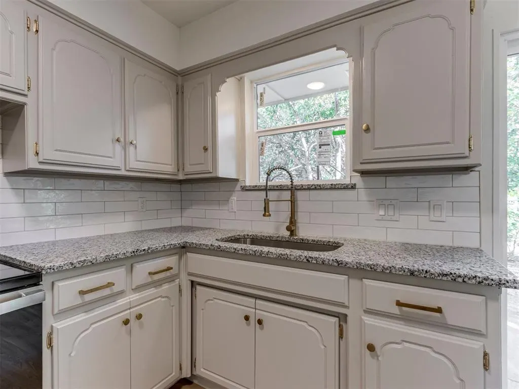 Photo 13 — 1007 NW 20th Street, Moore, OK 73160