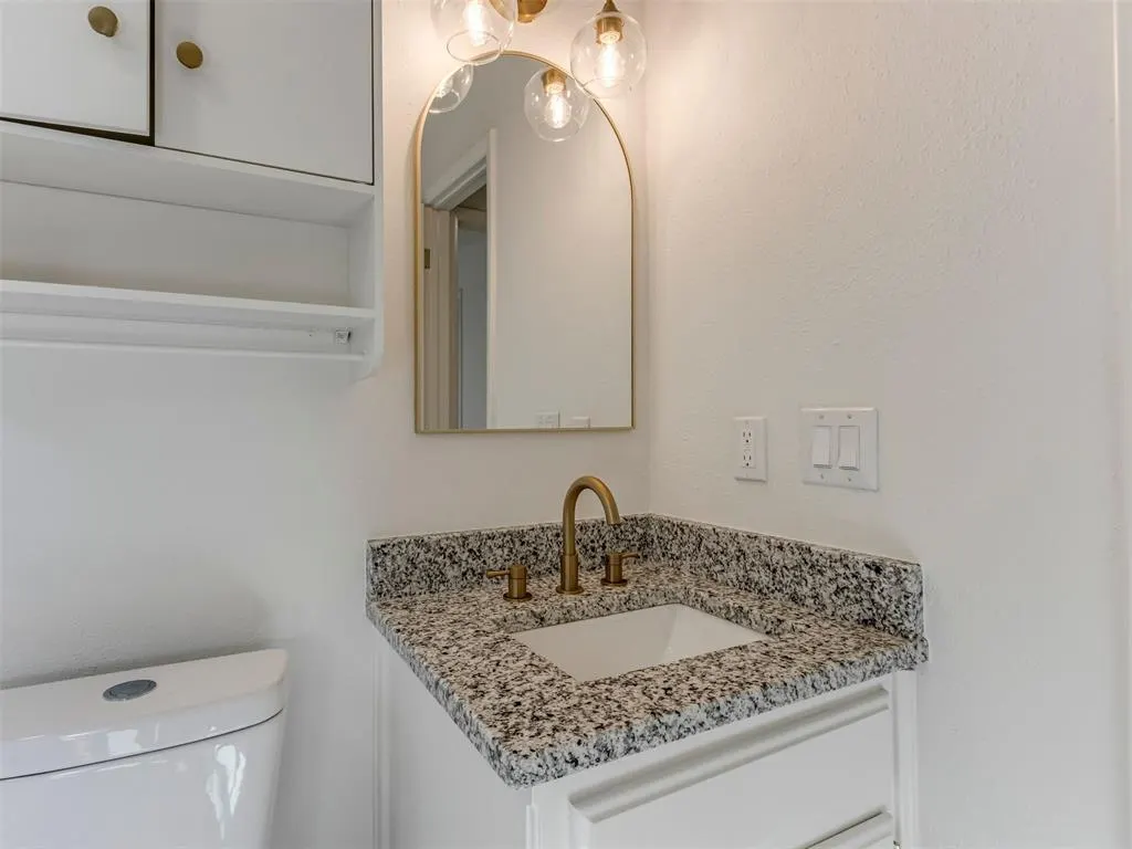 Photo 25 — 1007 NW 20th Street, Moore, OK 73160