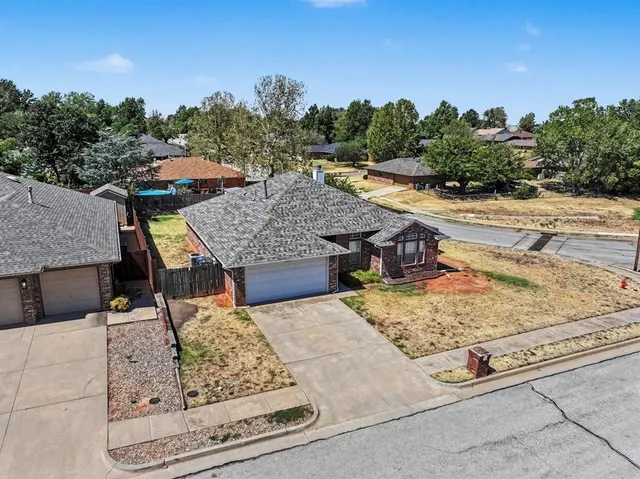 Photo 2 — 8213 Aaron Drive, Oklahoma City, OK 73132