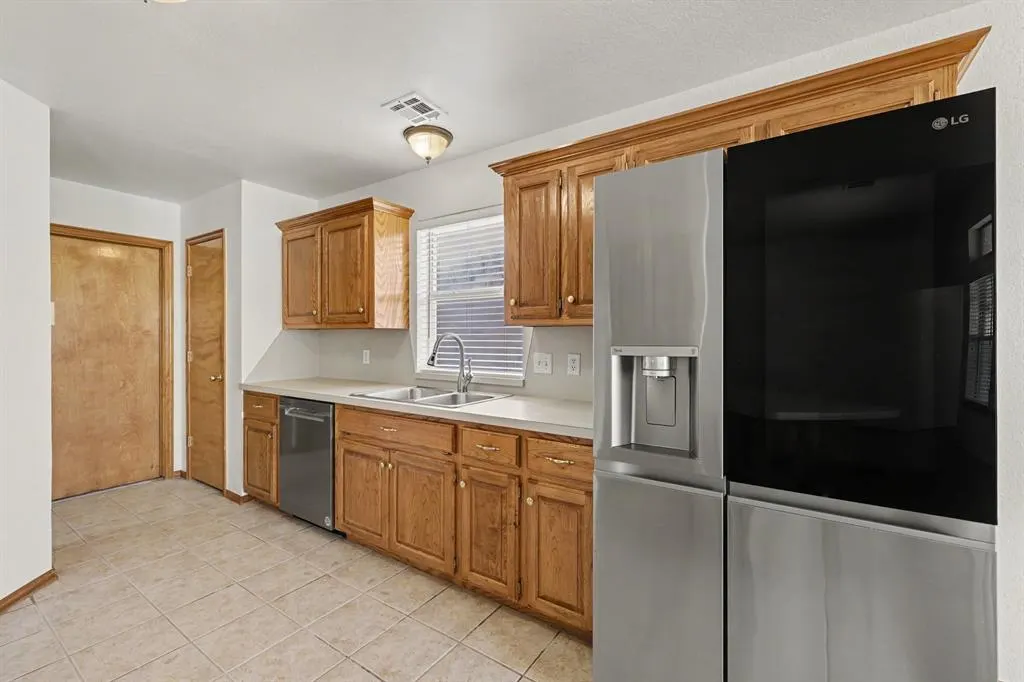 Photo 12 — 8213 Aaron Drive, Oklahoma City, OK 73132