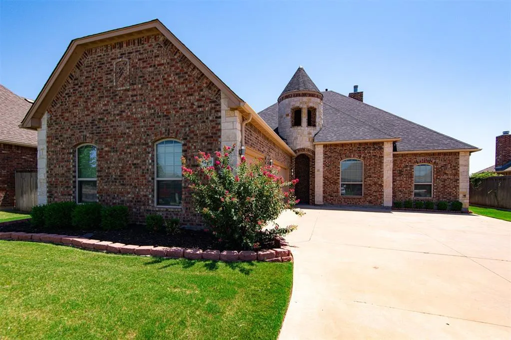 Front exterior — 1400 Switchgrass Road, Edmond, OK 73013
