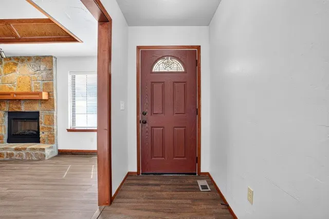 Photo 3 — 18504 Laurel Oak Drive, Edmond, OK 73012