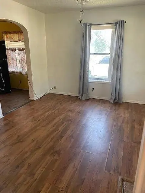 Photo 2 — 212 SE 41st Street, Oklahoma City, OK 73129
