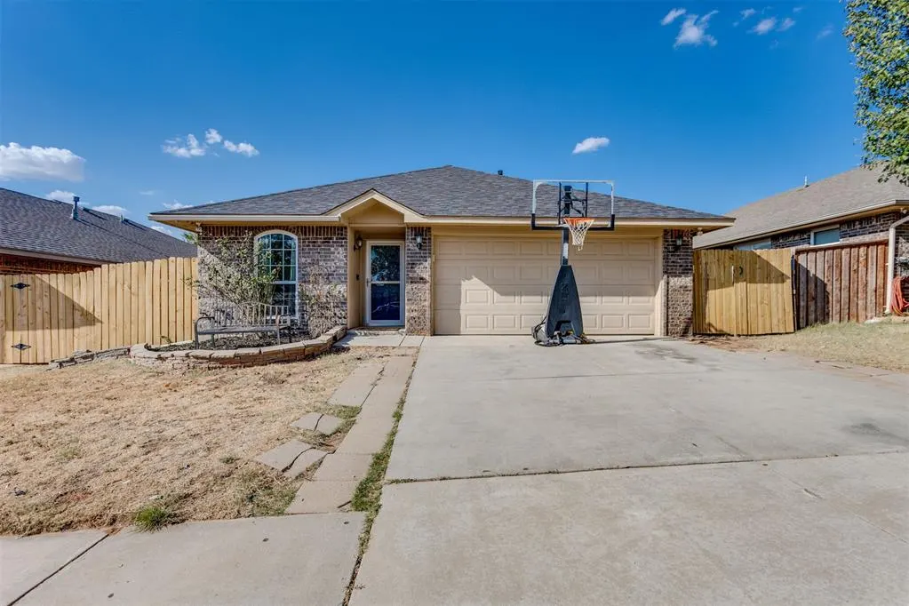 Front exterior — 12321 SW 9th Terrace, Yukon, OK 73099
