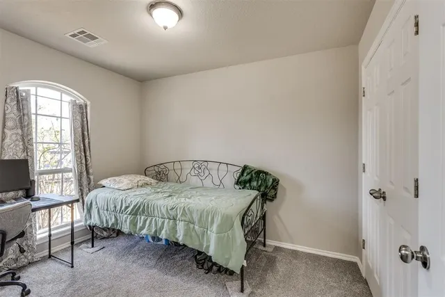 Photo 7 — 12321 SW 9th Terrace, Yukon, OK 73099