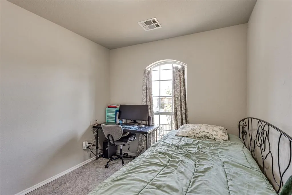 Photo 9 — 12321 SW 9th Terrace, Yukon, OK 73099