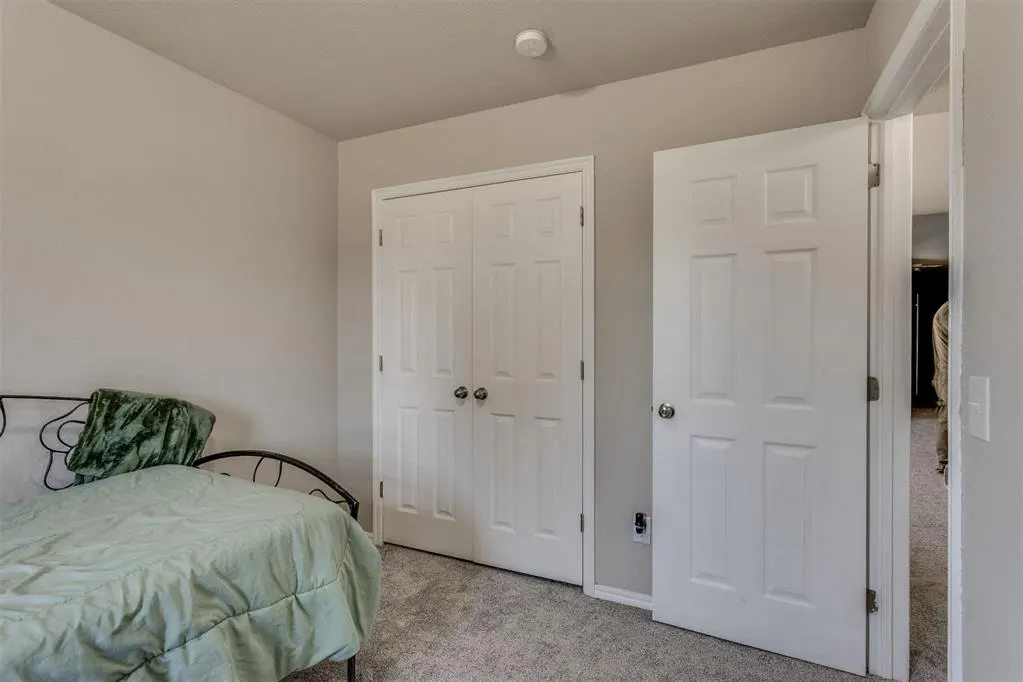 Photo 10 — 12321 SW 9th Terrace, Yukon, OK 73099