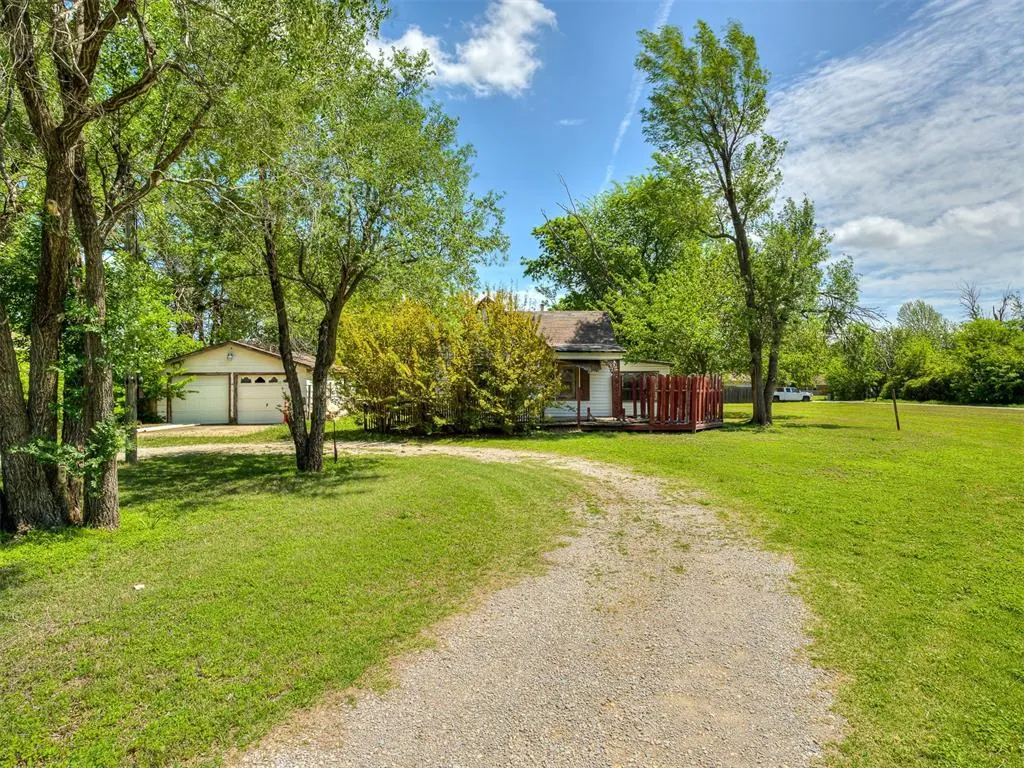 Photo 2 — 816 S Sooner Road, Midwest City, OK 73110