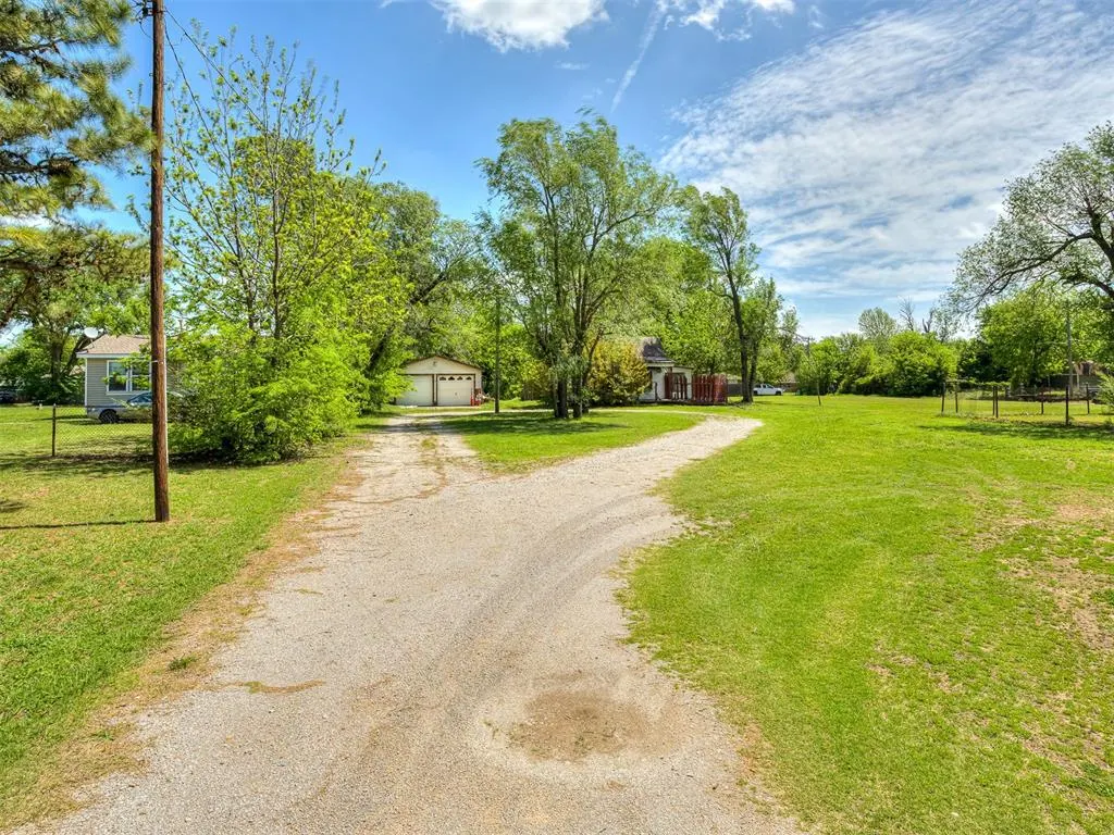 Photo 11 — 816 S Sooner Road, Midwest City, OK 73110
