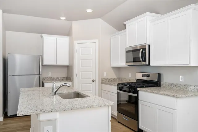 Photo 2 — 740 Luna Way, Tuttle, OK 73089