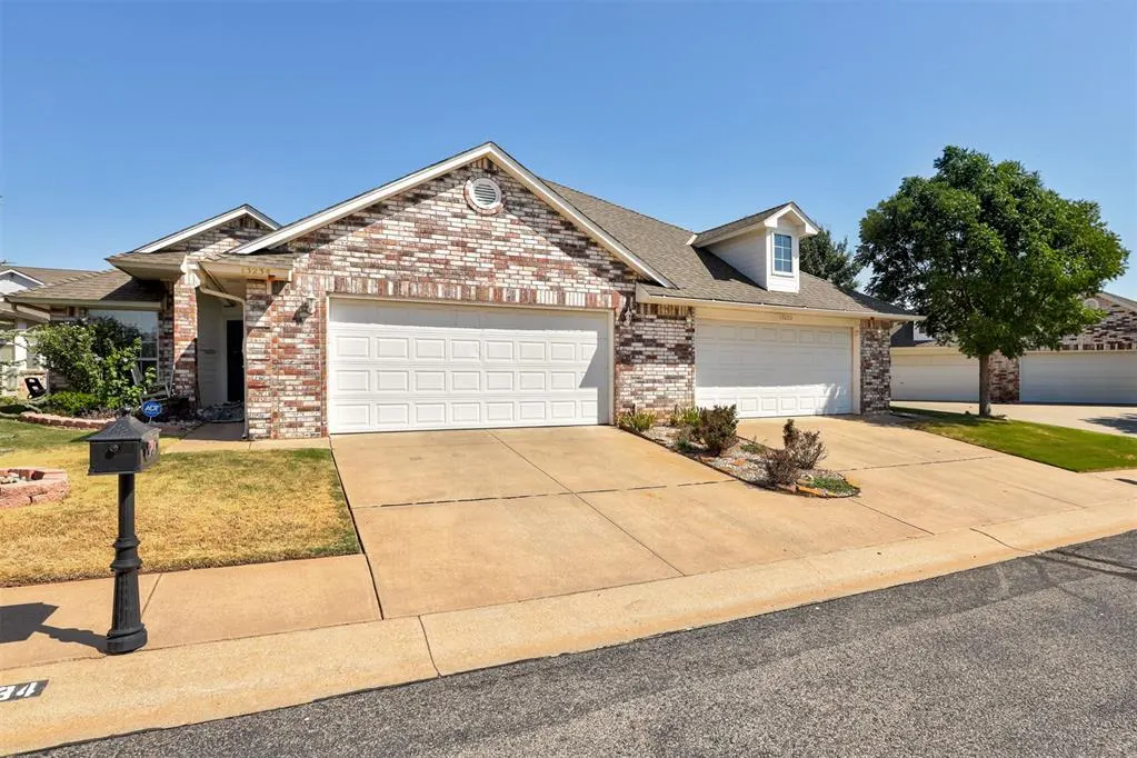 Front exterior — 13232 Signature Circle, Oklahoma City, OK 73142