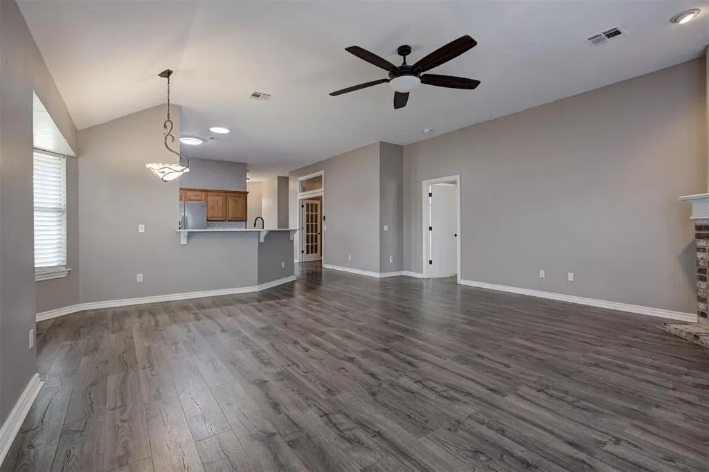 Photo 10 — 13232 Signature Circle, Oklahoma City, OK 73142