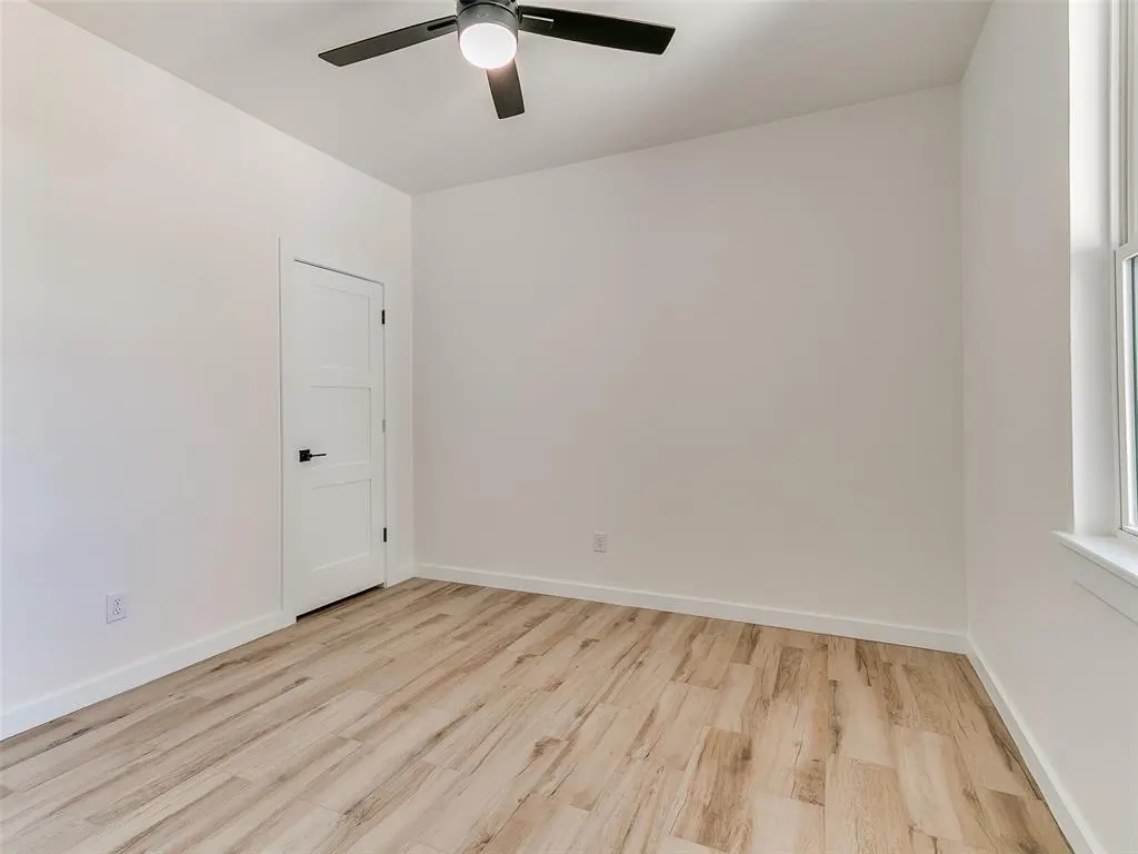 Photo 25 — 141 W Lynn Court Drive, Mustang, OK 73064