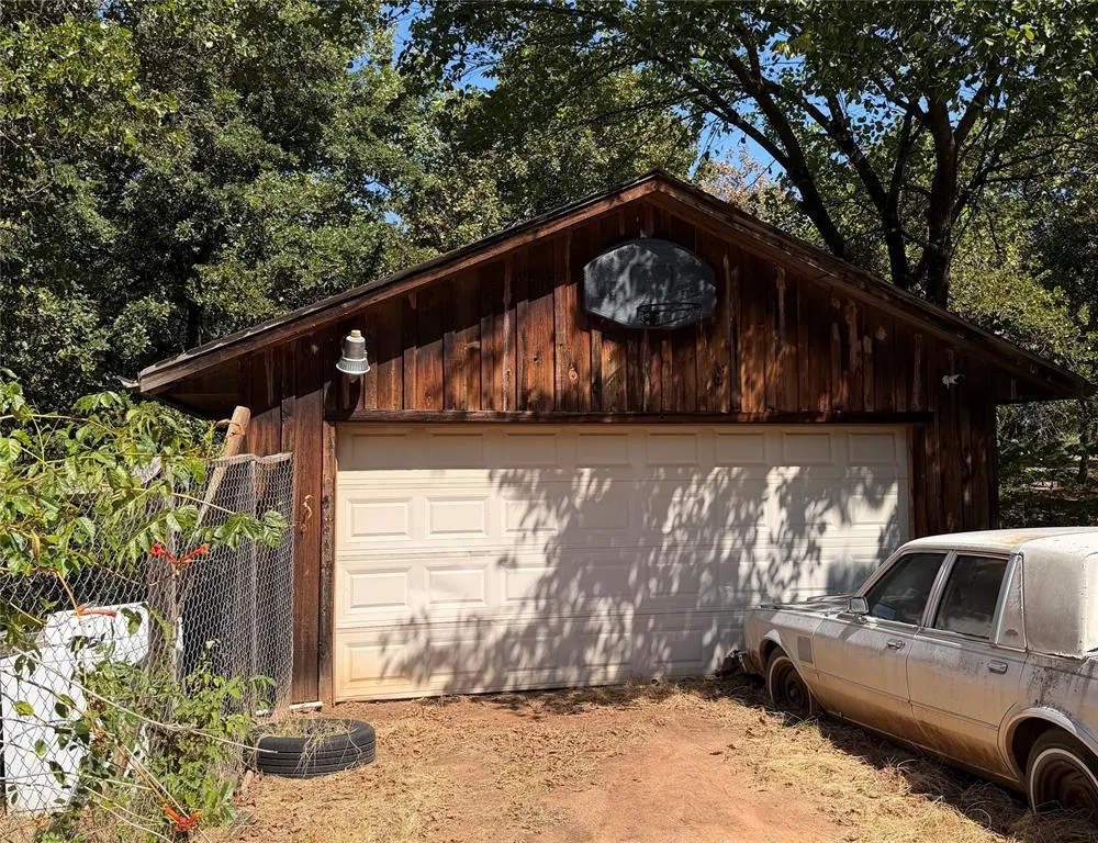 Photo 2 — 5301 S Hiwassee Road, Choctaw, OK 73020