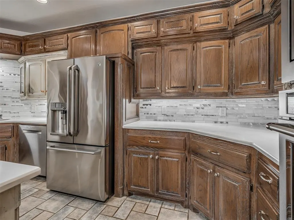 Photo 11 — 2104 Pinnacle Point, Oklahoma City, OK 73170