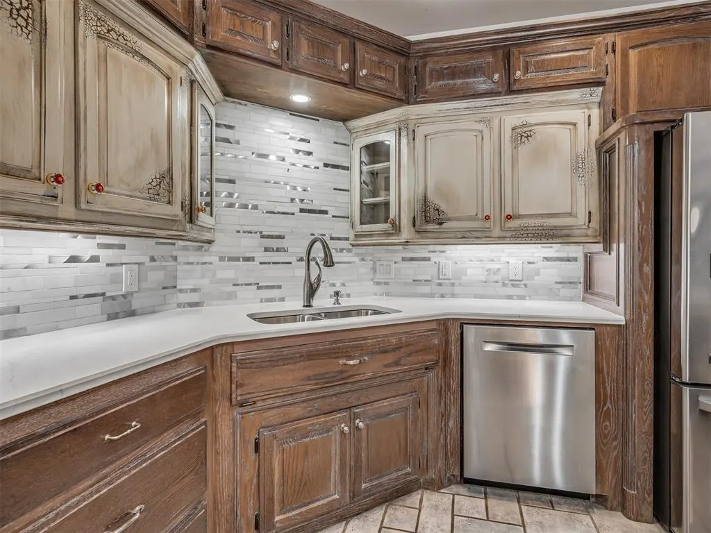 Photo 14 — 2104 Pinnacle Point, Oklahoma City, OK 73170