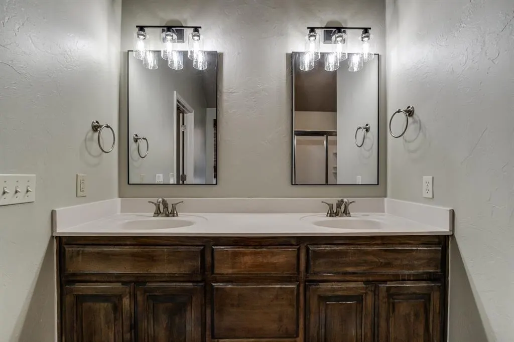 Photo 14 — 4641 NW 158th Street, Edmond, OK 73013