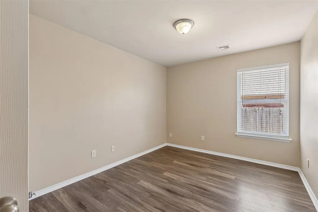 Photo 16 — 10644 NW 34th Terrace, Yukon, OK 73099