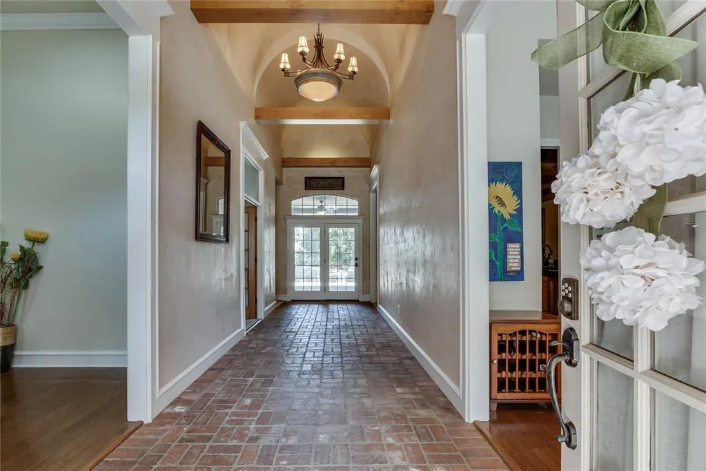 Photo 3 — 2301 Bay Hill Place, Edmond, OK 73034