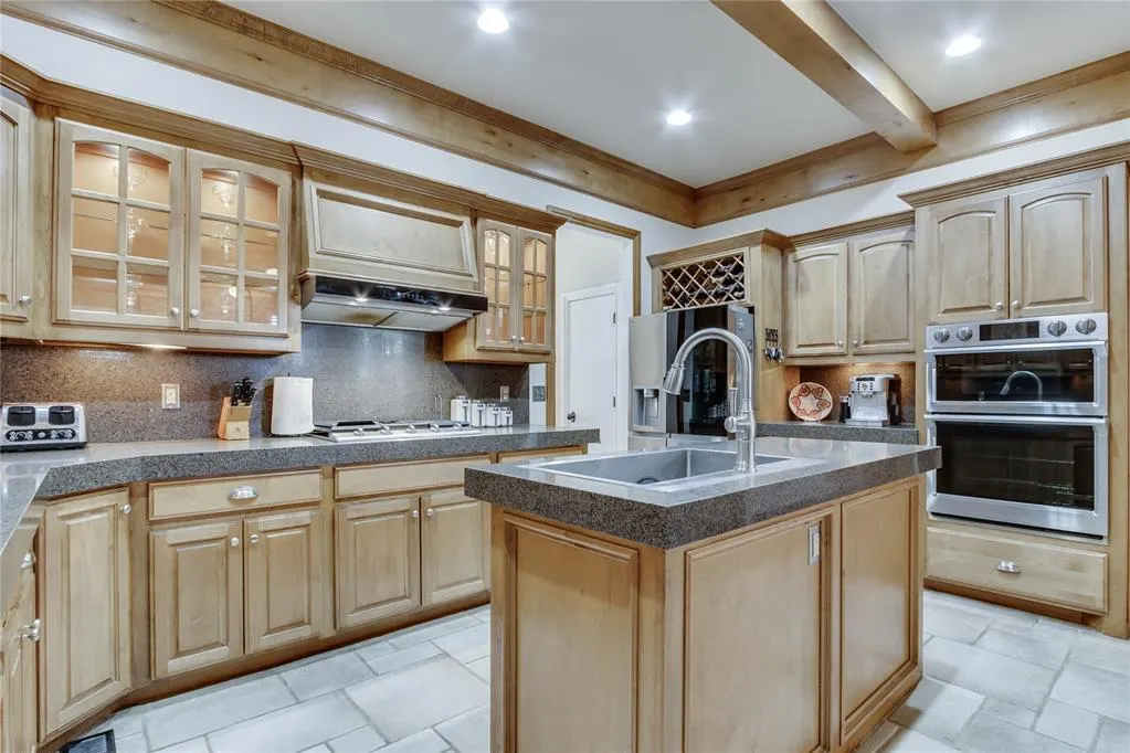 Photo 15 — 2301 Bay Hill Place, Edmond, OK 73034