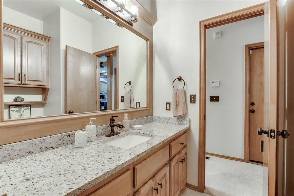 Photo 32 — 2301 Bay Hill Place, Edmond, OK 73034