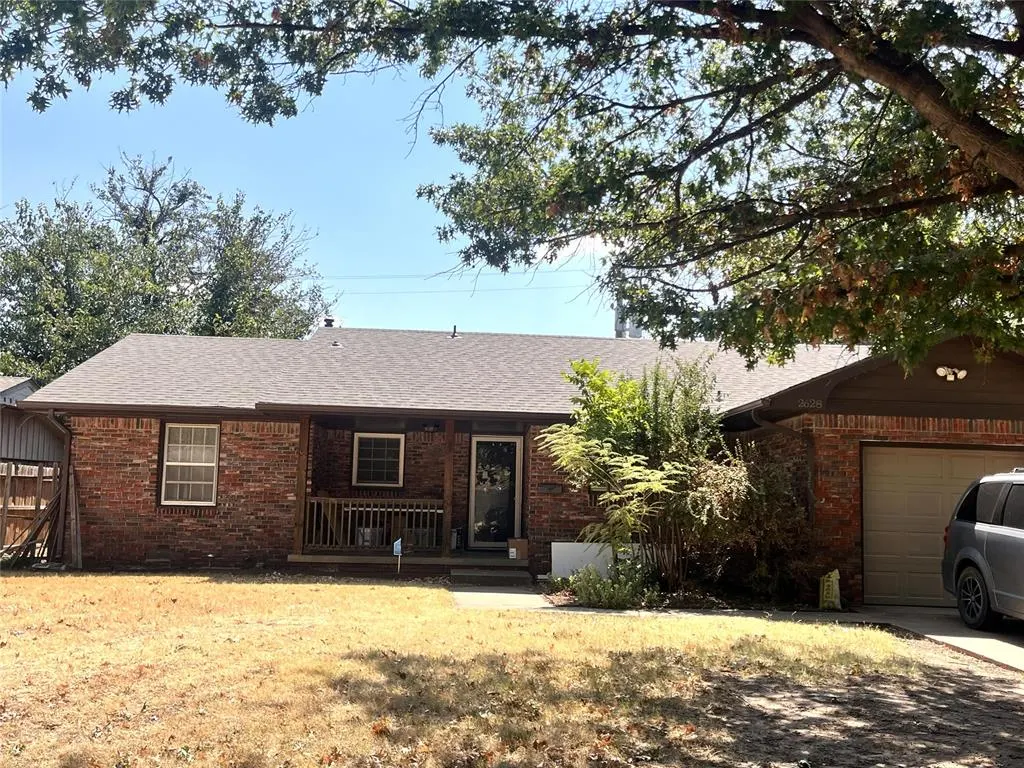 Photo 2 — 2628 Abbey Road, Oklahoma City, OK 73120