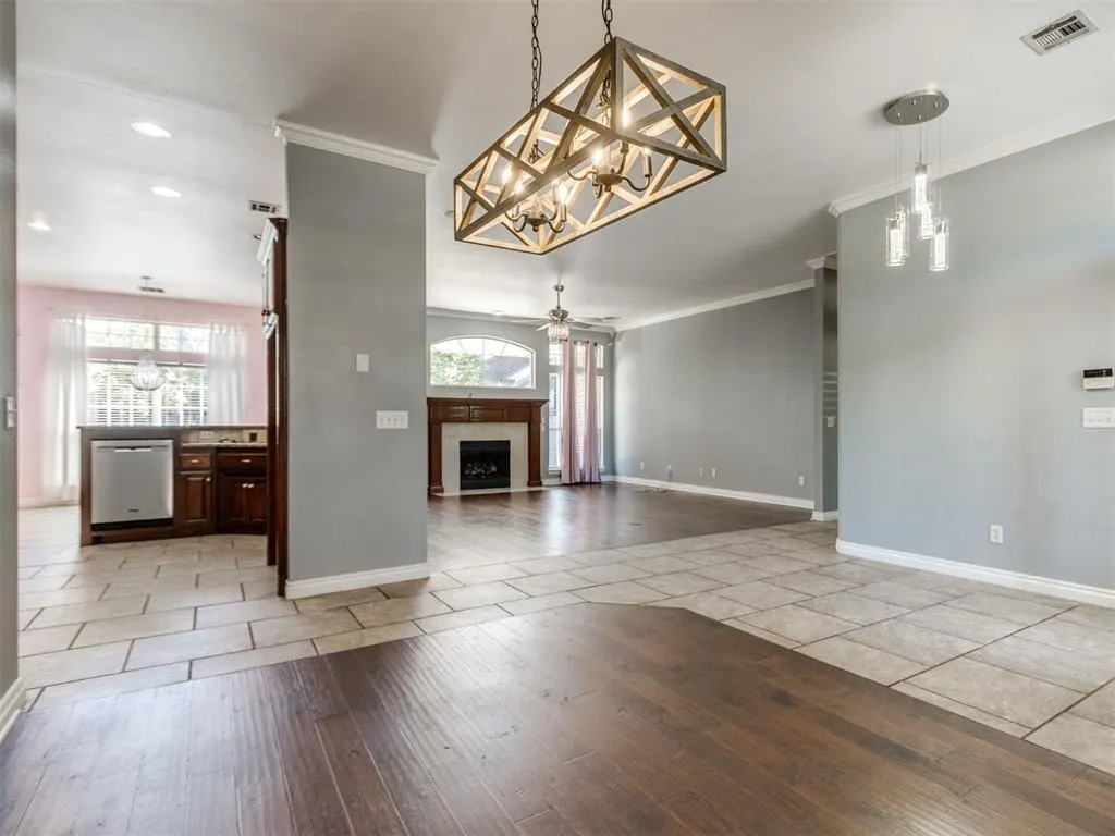Photo 6 — 909 Hearthstone, Norman, OK 73072