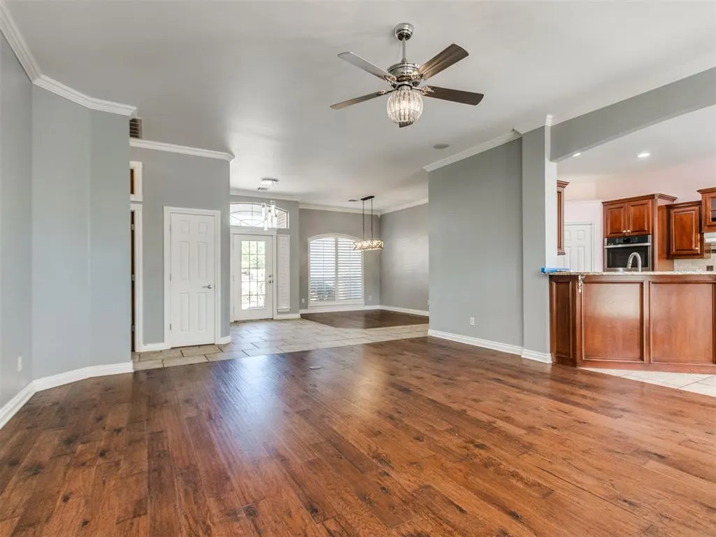 Photo 10 — 909 Hearthstone, Norman, OK 73072