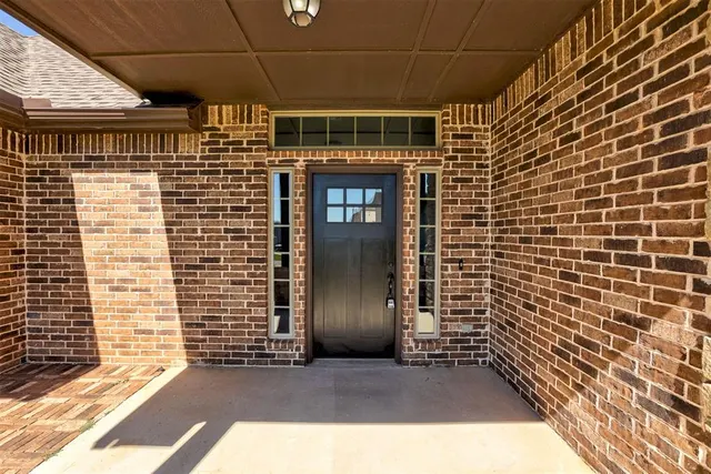 Photo 3 — 4805 Crestmere Lane, Edmond, OK 73025