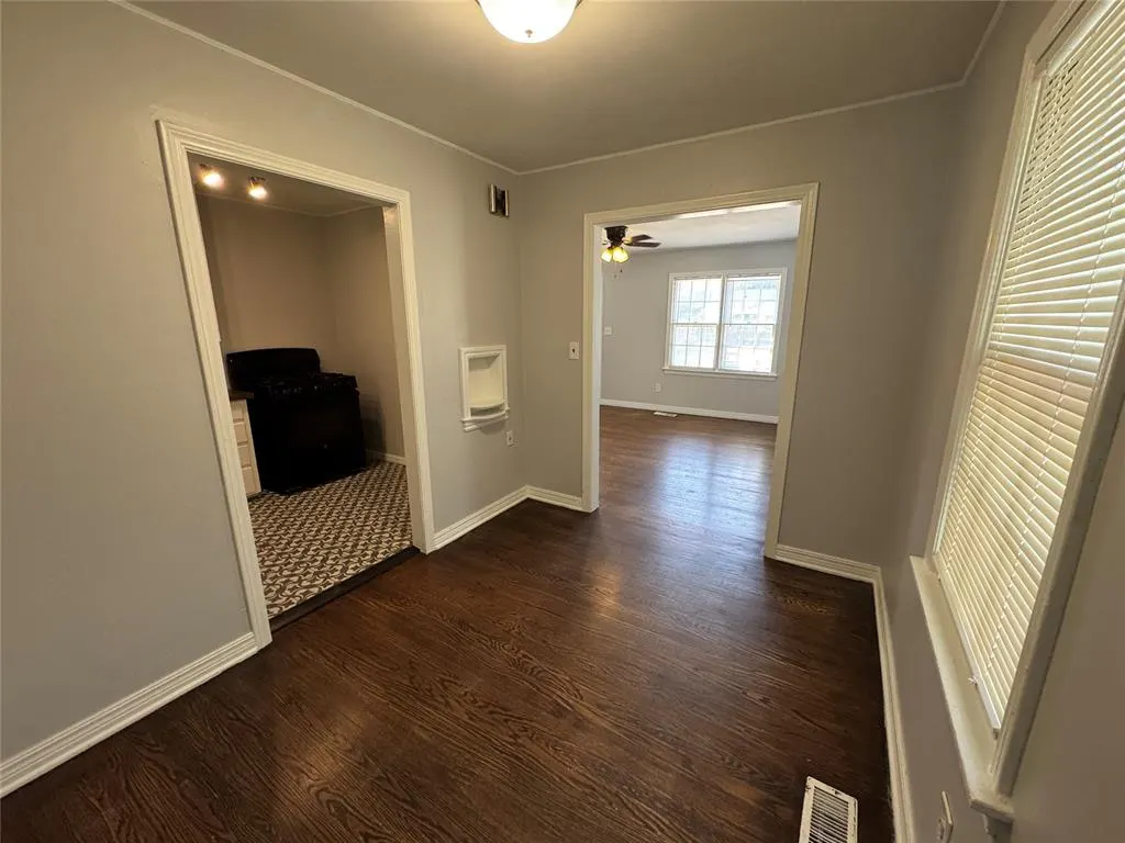 Photo 5 — 3105 W Park Place, Oklahoma City, OK 73107