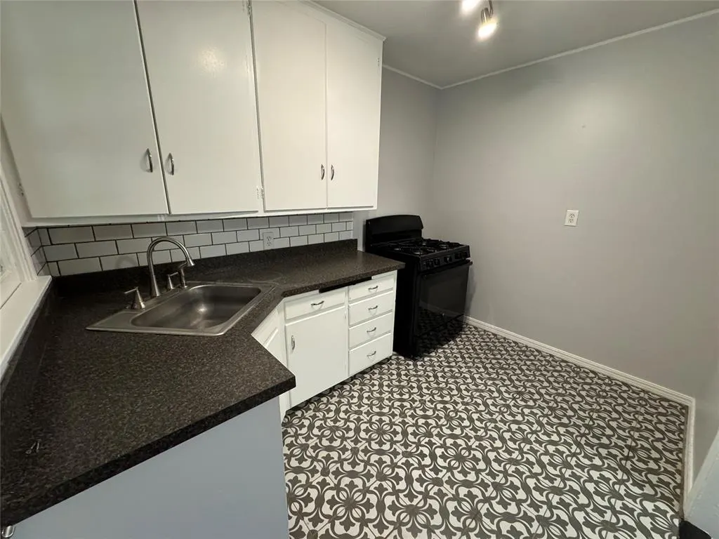 Photo 7 — 3105 W Park Place, Oklahoma City, OK 73107