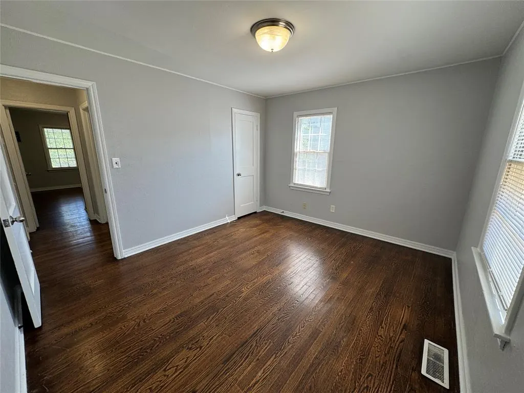 Photo 11 — 3105 W Park Place, Oklahoma City, OK 73107