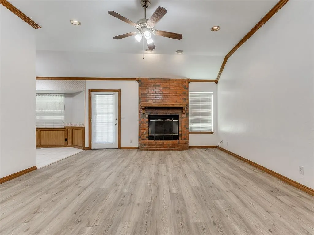 Photo 7 — 109 S Ramblin Oaks Drive, Moore, OK 73160