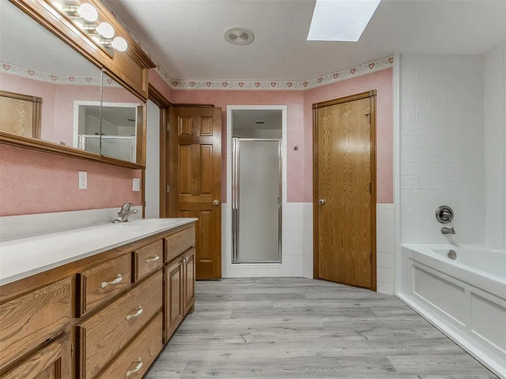 Photo 26 — 109 S Ramblin Oaks Drive, Moore, OK 73160