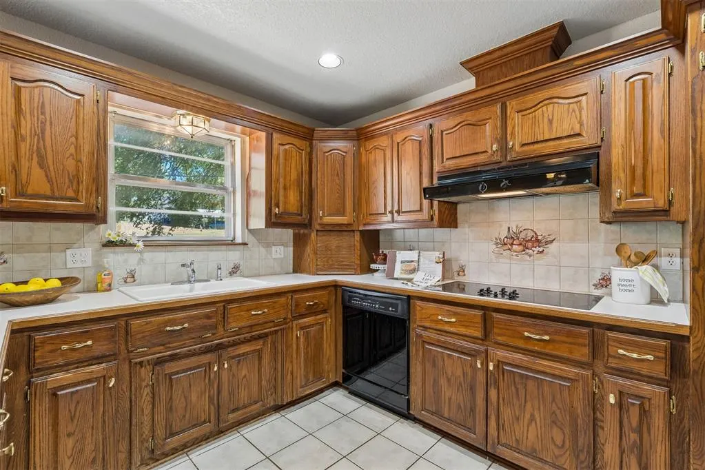 Photo 11 — 11107 Jeffords Avenue, Choctaw, OK 73020