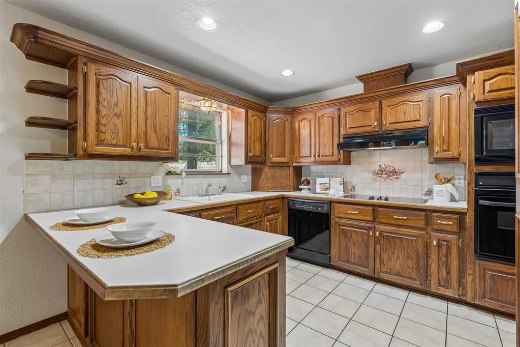 Photo 13 — 11107 Jeffords Avenue, Choctaw, OK 73020