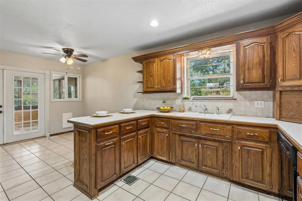 Photo 16 — 11107 Jeffords Avenue, Choctaw, OK 73020