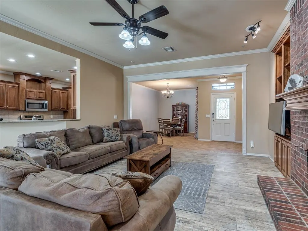 Photo 9 — 15624 Traditions Drive, Edmond, OK 73013