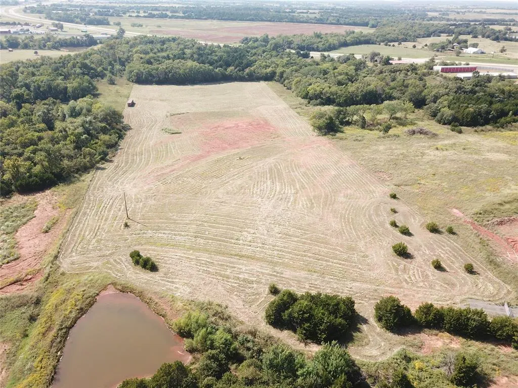 Photo 4 — 5595 Little Farms Road, Guthrie, OK 73044