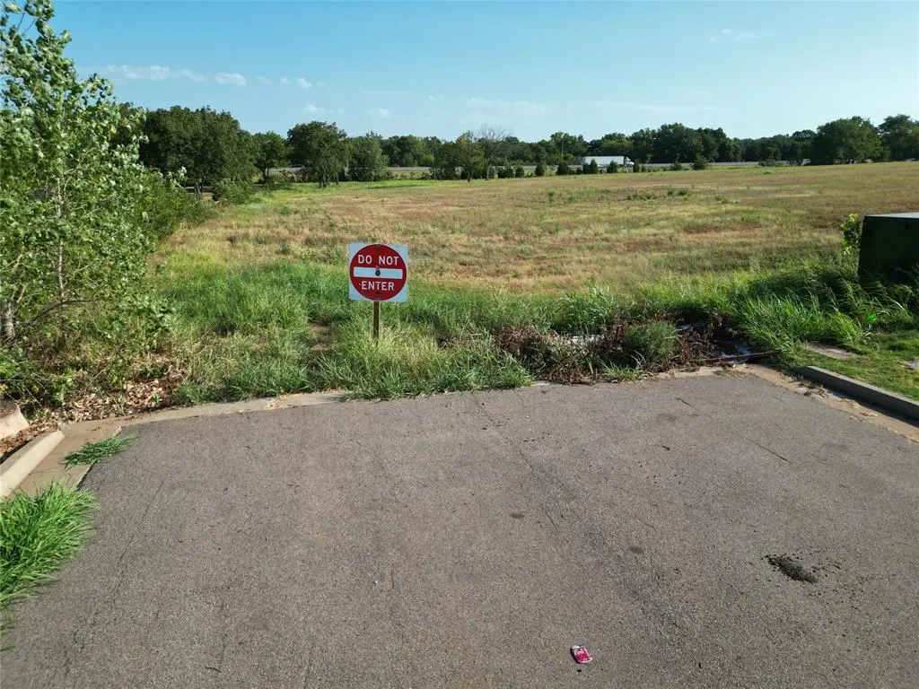 Photo 8 — 999, Shawnee, OK 74804